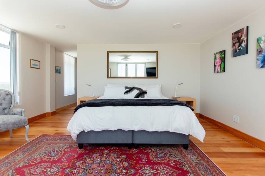 5 Bedroom Property for Sale in Paradise Beach Western Cape